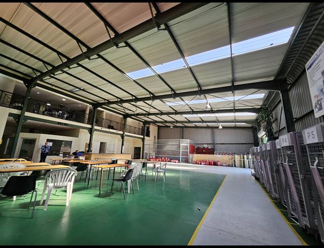 1,452M² WAREHOUSE FOR SALE IN RANDJESPARK